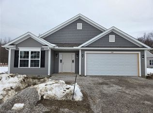 202 Queensbury Run, Elyria, OH 44035