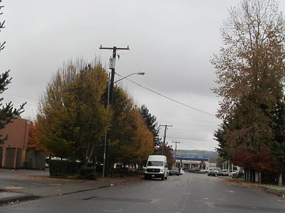 4th image of 731 15th St NE