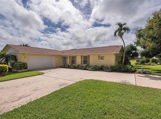 500 Whitewater Way, Naples, FL 34112