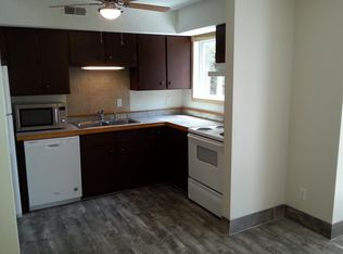 208 Hanover Pl APT 1, Lawrence, KS 66044