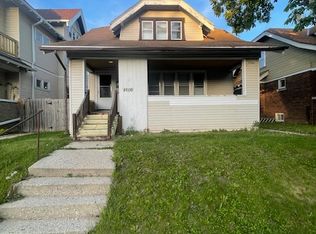 2608 N 40th St, Milwaukee, WI 53210