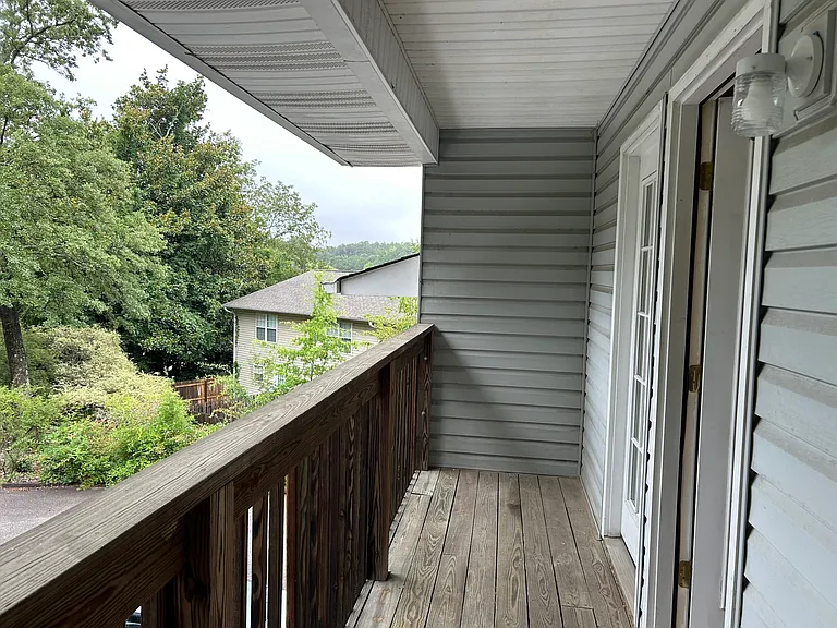 303 Walnut St — Photo 19