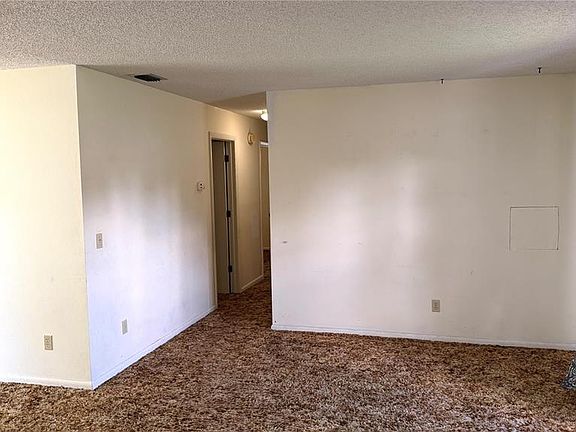 4th image of 2016 Woodbridge Ln