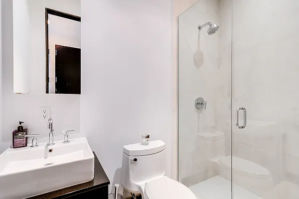 Rented by Transco | media 6