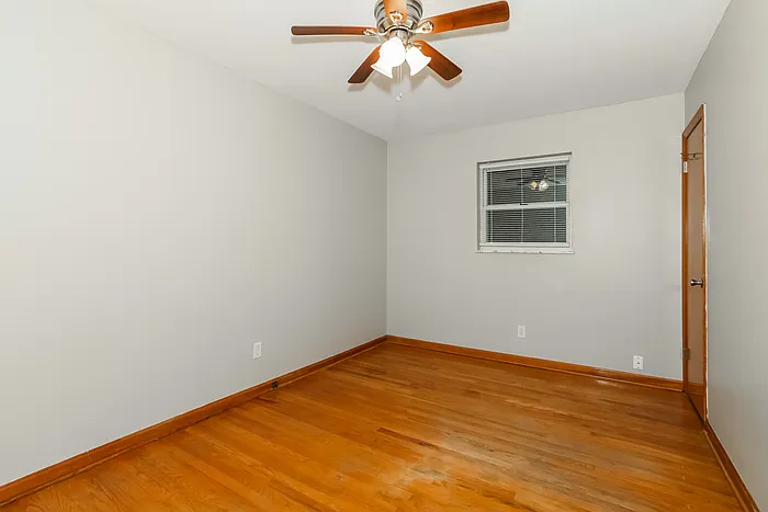 112 Goodridge Dr — Photo 8