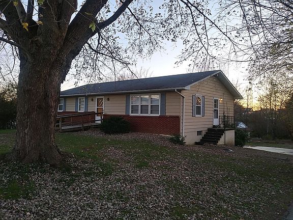 2nd image of 1118 Gaston Ave