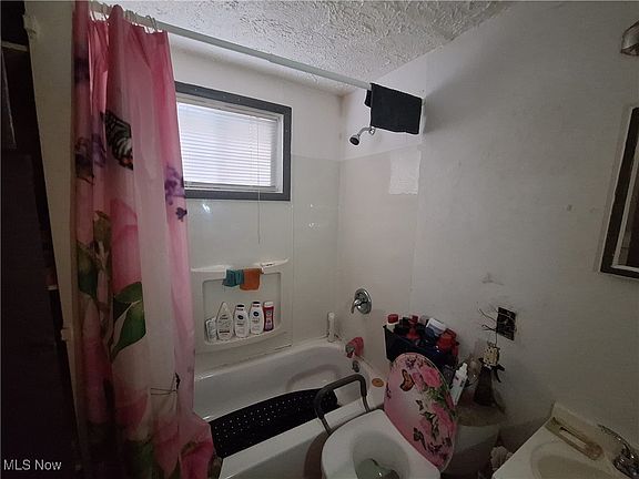 4th image of 2948 E 125th St