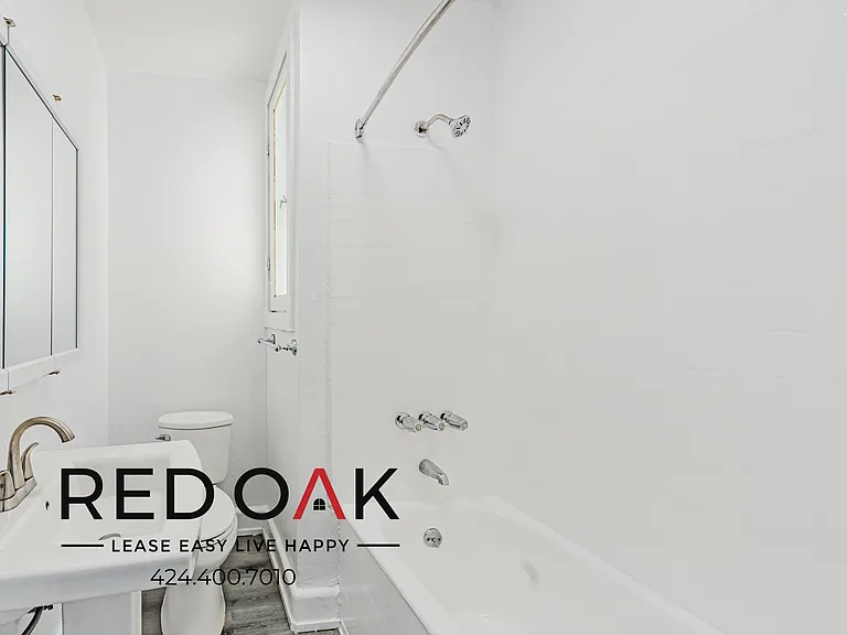 4348 Lockwood Ave #16 — Photo 5