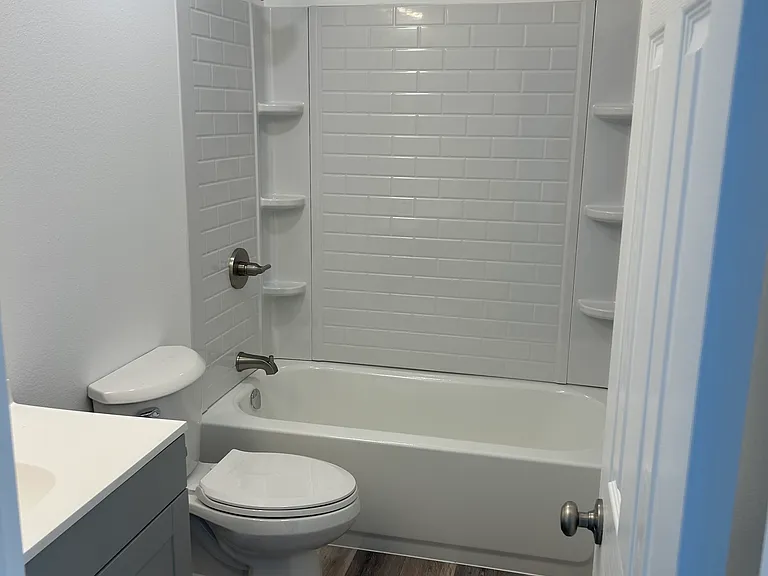 7211 E 21st Ave #2 — Photo 3