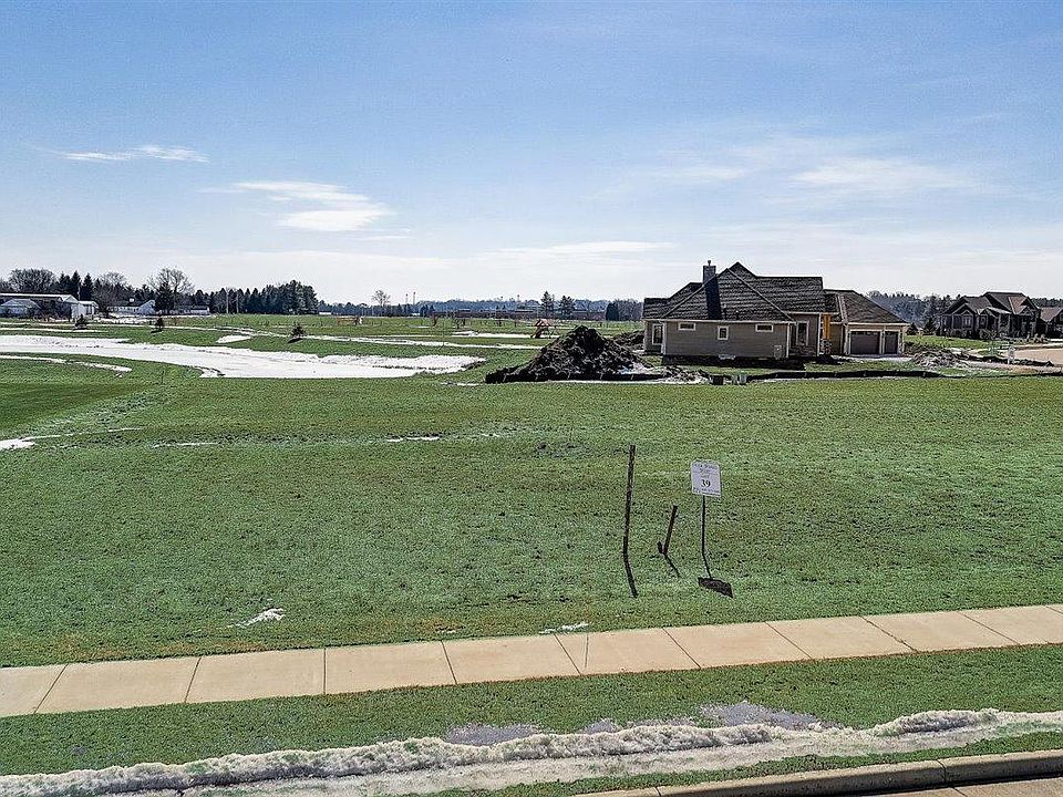 221 Four Winds Ct Hartland, WI, 53029 Apartments for Rent Zillow