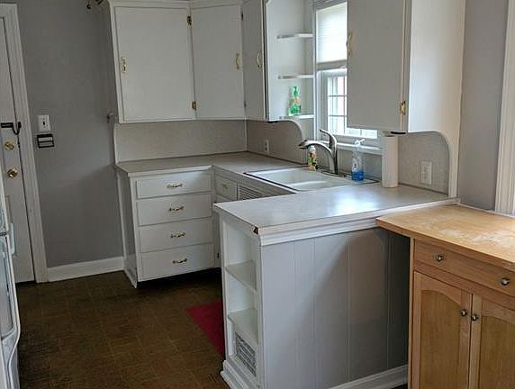 5th image of 163 Meadowbrook Ave