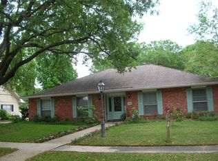 991 Colonial Dr, Baton Rouge, LA 70806