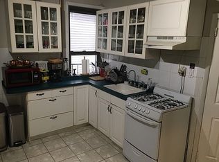 264 Driggs Ave APT 2L, Brooklyn, NY 11222