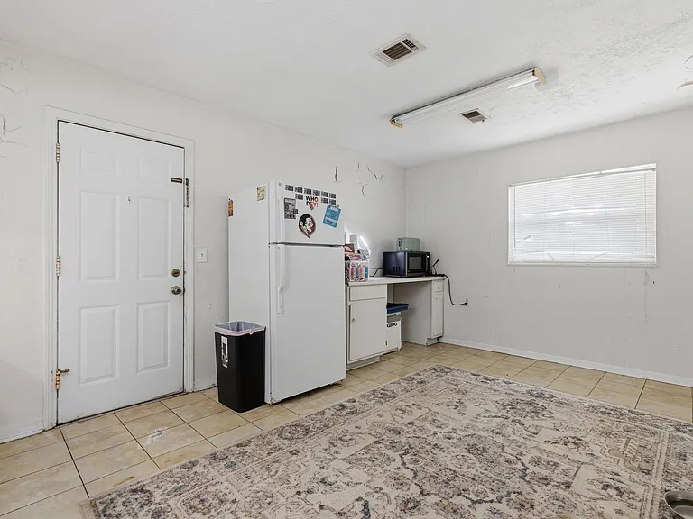 1734 W Tharpe St — Photo 10