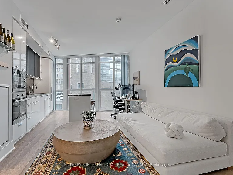 32 Davenport Rd #315 — Photo 6