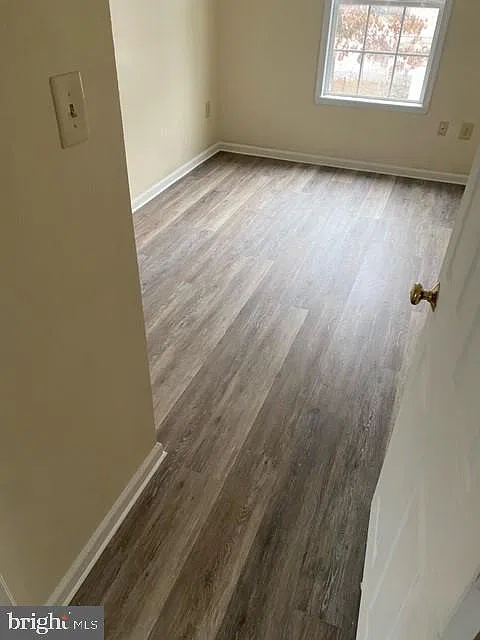 2 bed, 1.0 bath, 550 sqft, $1,200 — Photo 2
