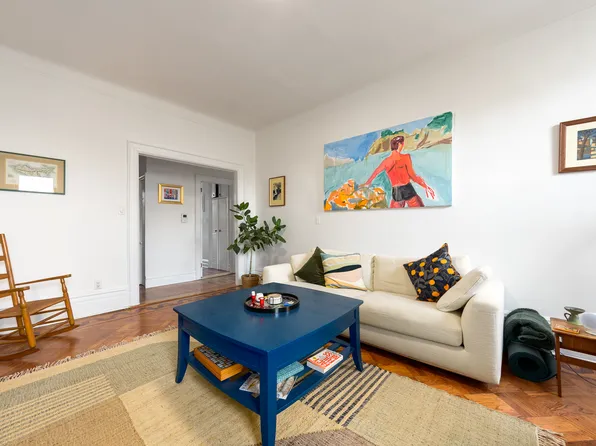 36 Clark Street image 4 of 10