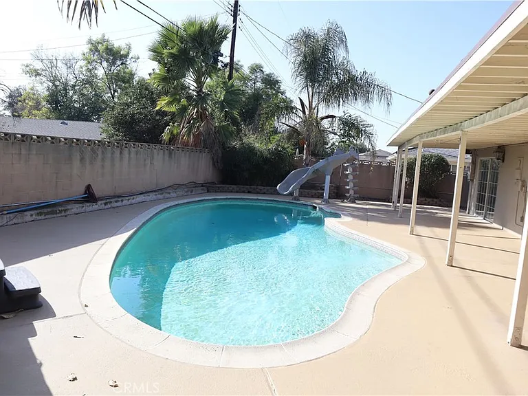 906 Majella Ave — Photo 25