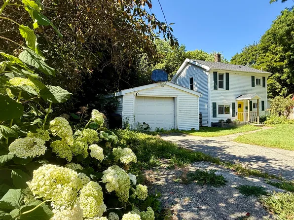 43 Harrison Street, Calais, ME 04619