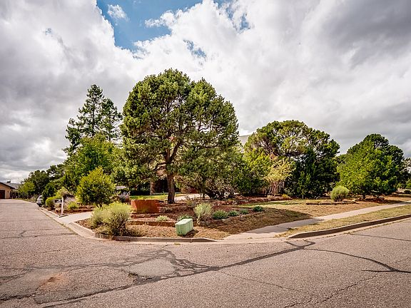3rd image of 15 Chaco St