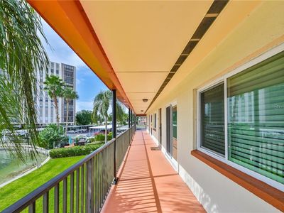 10379 Paradise Blvd APT 40, Treasure Island, FL, 33706