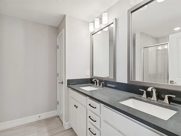 4921 W Paul Ave #4 — Photo 43