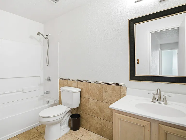 414 Spruce Breeze — Photo 10