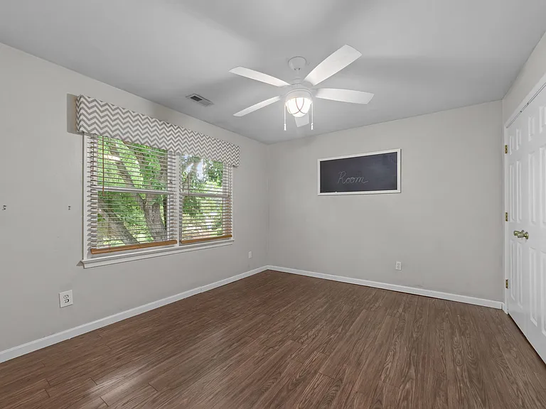 435 Currituck Dr — Photo 66