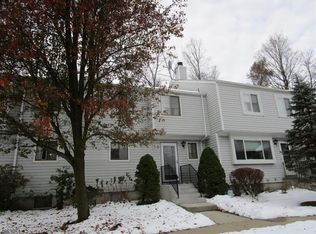 59 Shady Ln, Hardyston, NJ 07419