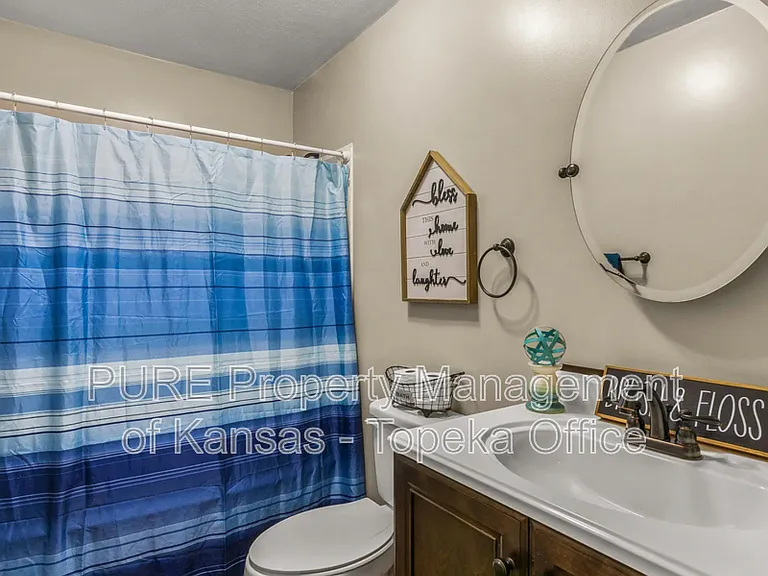 924 SW Watson Ave — Photo 10