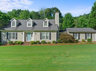 307 Pebble Creek Dr, Taylors, SC 29687