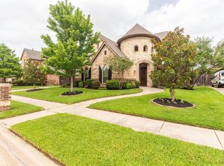 8008 Camino Dr, North Richland Hills, TX 76182