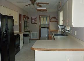 4th image of 3304 NE 27th Ave