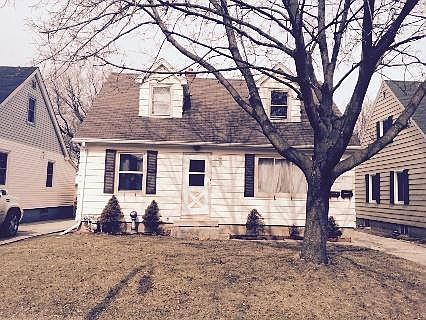 1st image of 8712 W McMyron St
