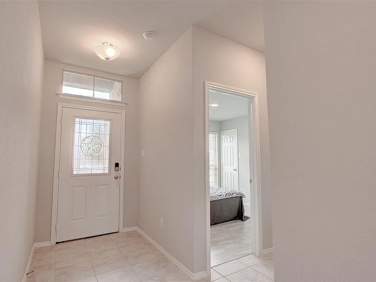 1317 Cesarina St — Photo 2