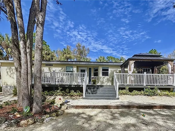 215 Gladys Ave, Inglis, FL 34449