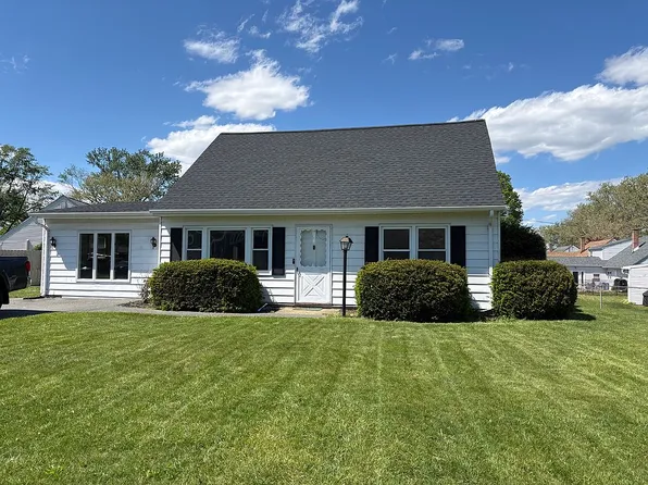 36 Wilden Dr W, Easton, PA 18045