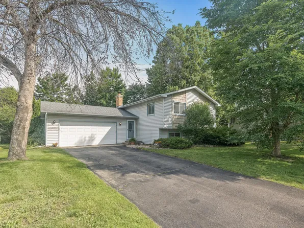 4590 W 131st St, Savage, MN 55378