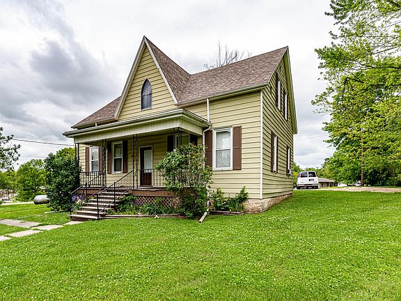 2nd image of 4216 Greenbrier Dr