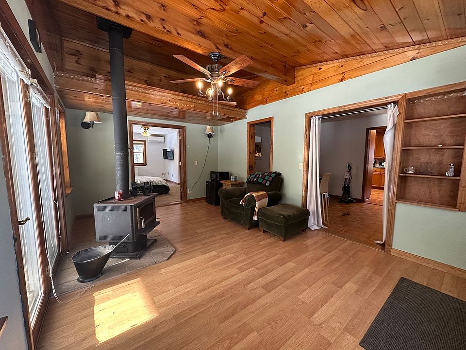 1st image of 251 Sandy Birch Rd