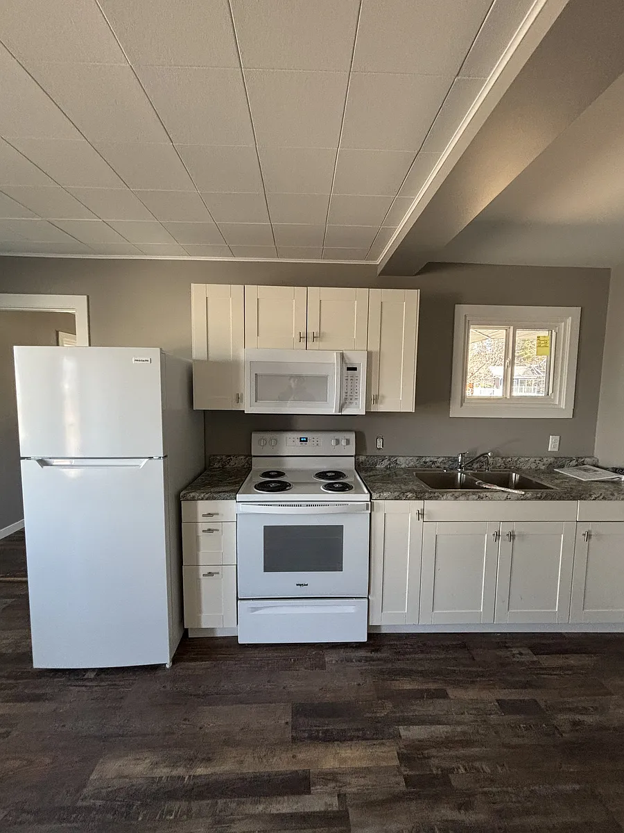 Building Photo - 873 Palms Ave #5