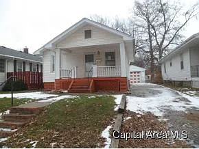 2404 Yale Blvd photo 1