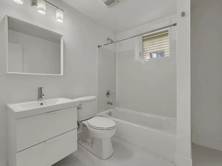 1511 E Alder St — Photo 6