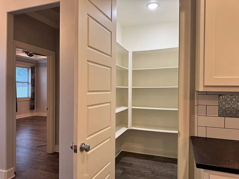 7315 Rolling Acres Pl — Photo 12