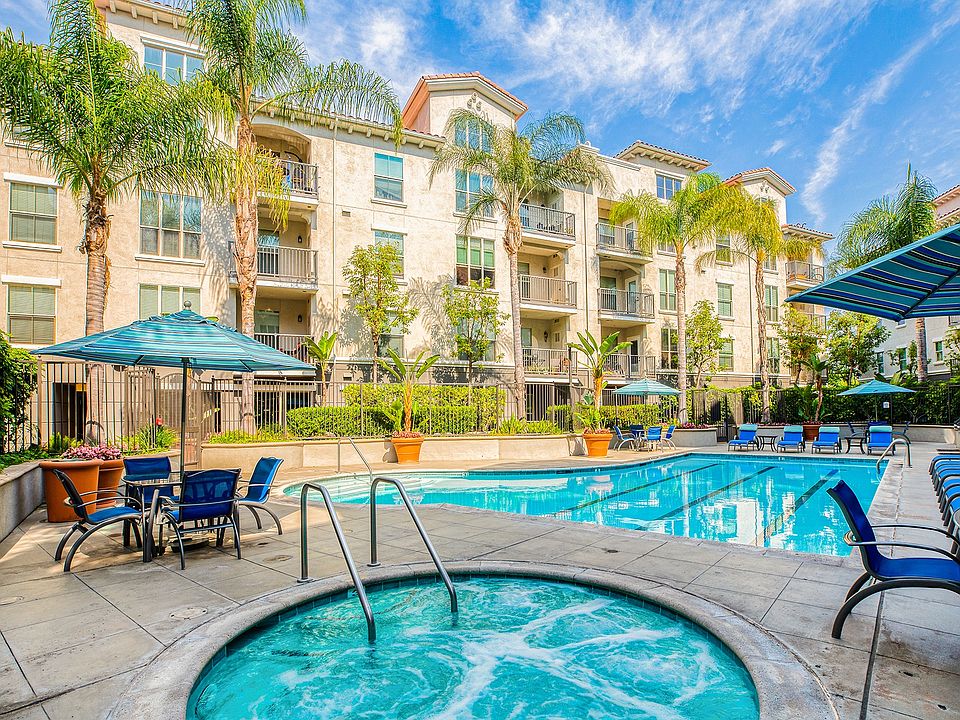 Relax in our poolside jacuzzi