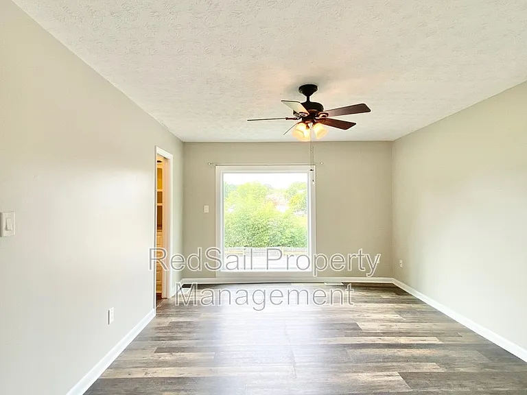 2 Still Harbor Ct — Photo 17