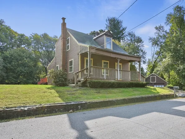 53 Hawthorne St, Auburn, MA 01501