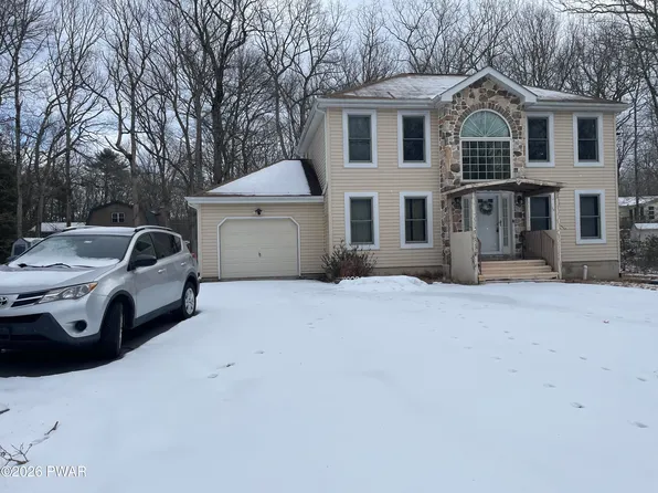 140 Colette Ln, Dingmans Ferry, PA 18328