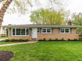 515 S Deborah Ln, Mount Prospect, IL 60056