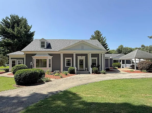 4 Apraw Rd, Washington, IN 47501